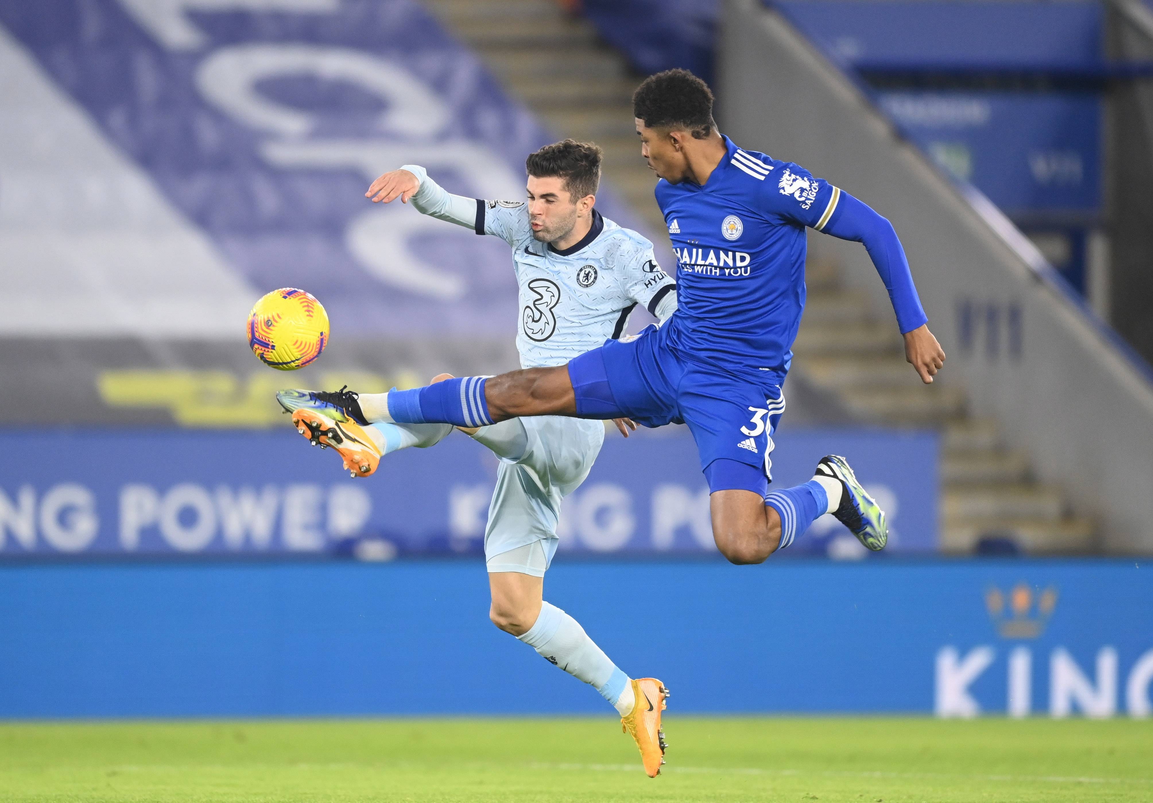 支在荷甲中 支在荷甲中