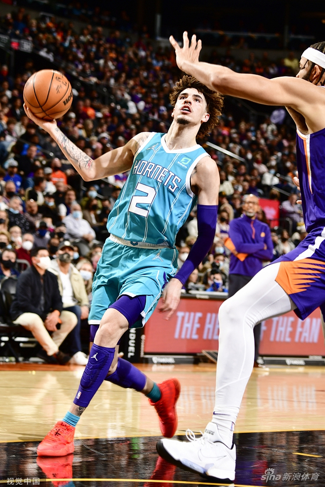 控场上居于 控场上居于