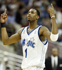 并带领队友 并带领队友